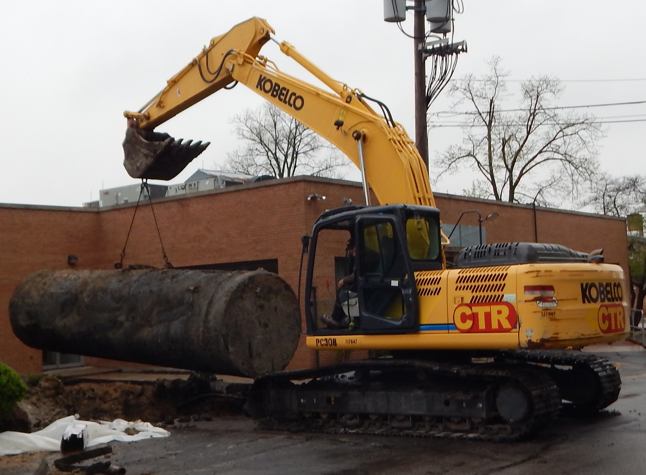 CTR Excavator Removing UST Chicago Tank RemovalChicago Tank Removal
